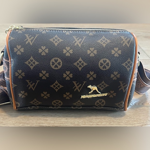 Women’s Crossbody Bag - Picture 1 of 4